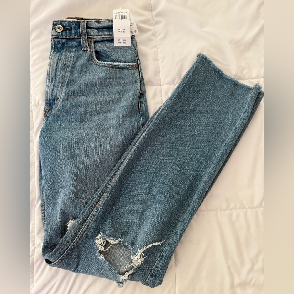 Abercrombie & Fitch 90s Straight Ultra High Rise Jeans 24